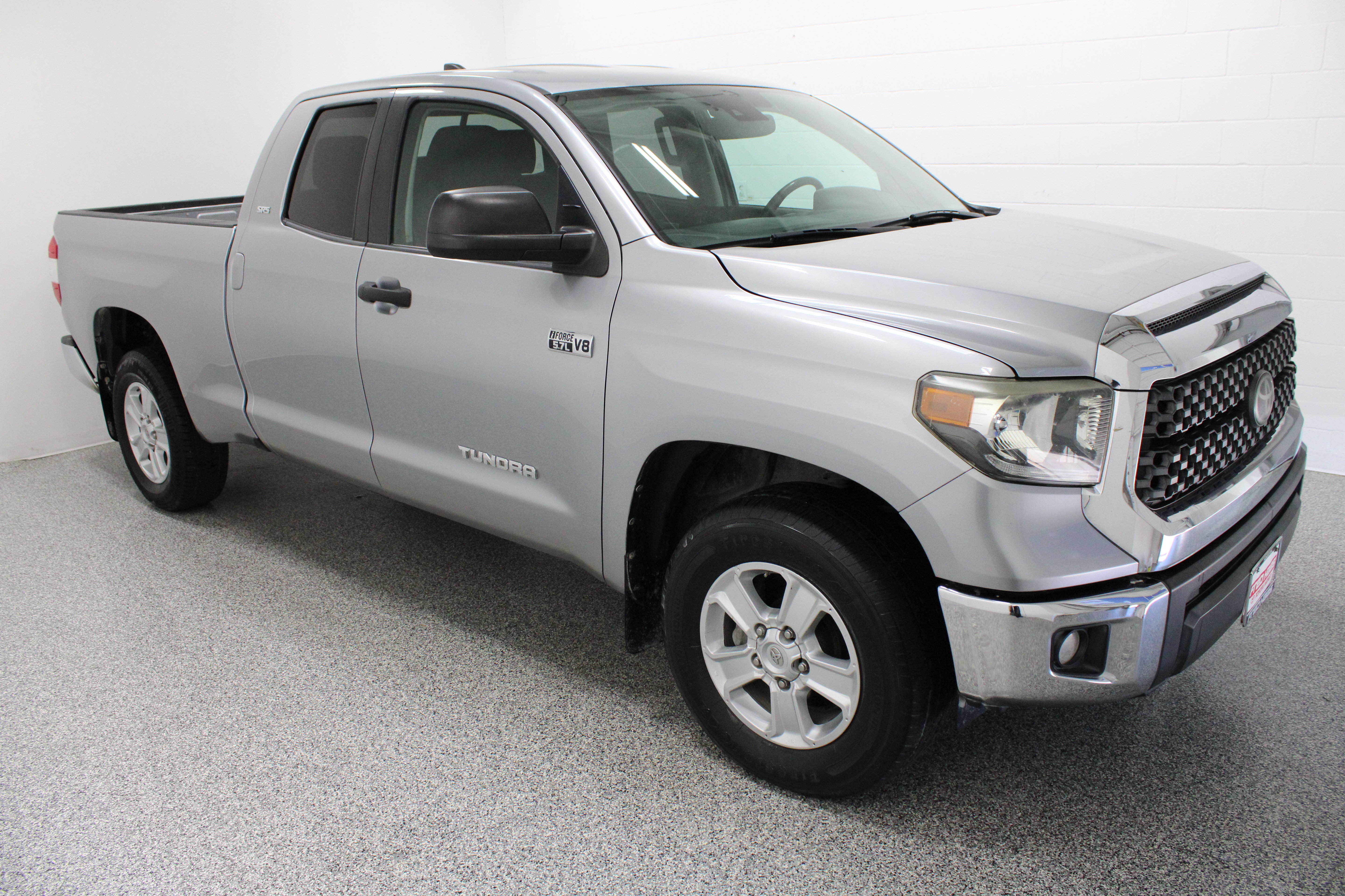 Used 2020 Toyota Tundra SR5 w/ SR5 Upgrade Package RWD image 4