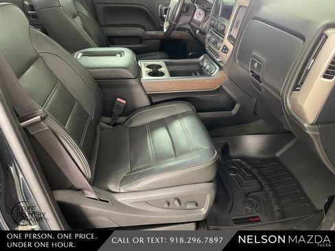 Used 2017 GMC Sierra 2500 Denali w/ Duramax Plus Package image 46