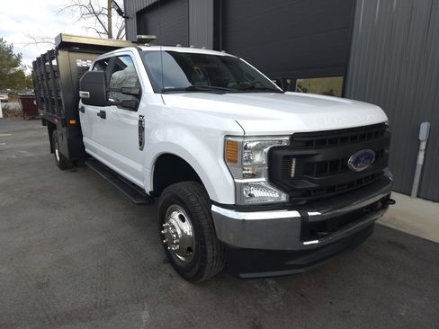 Used 2020 Ford F350 XL w/ Power Equipment Group image 5