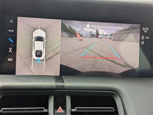 Used 2022 Porsche Taycan 4S image 10