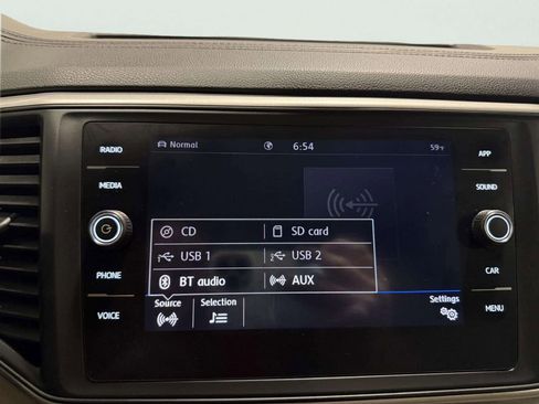 Used 2021 Volkswagen Atlas SE image 44