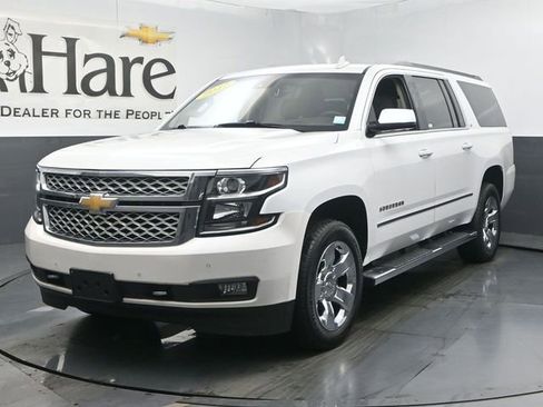 Used 2017 Chevrolet Suburban LT w/ LT Signature Package image 35