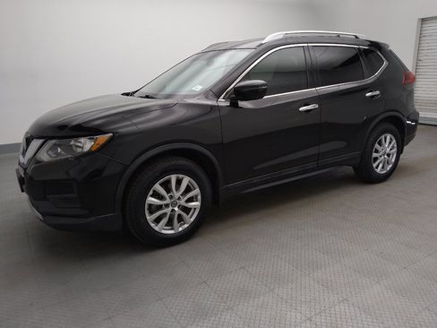 Used 2018 Nissan Rogue SV FWD image 2