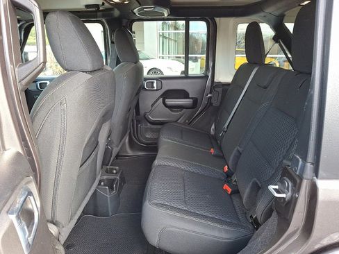 Used 2021 Jeep Wrangler Unlimited Sport image 10