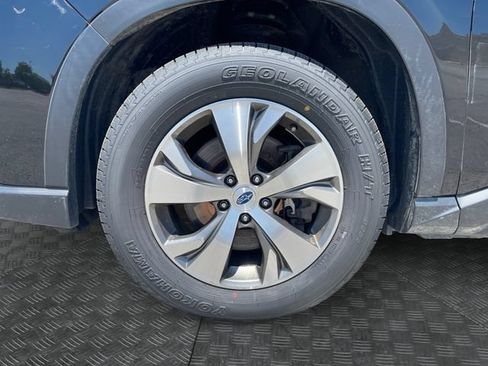 Used 2024 Subaru Ascent Premium w/ Convenience Package AWD/4WD image 14