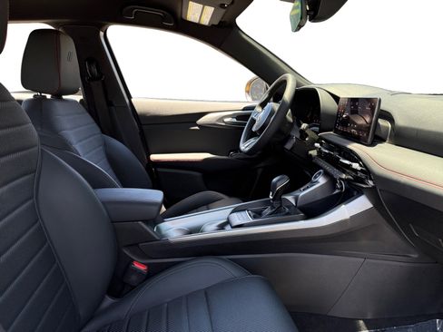 Used 2023 Dodge Hornet GT w/ GT Blacktop Package image 15