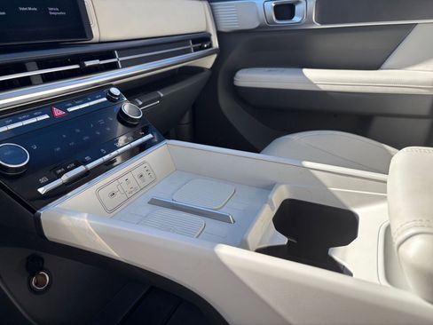 Used 2025 Hyundai Santa Fe SEL image 41