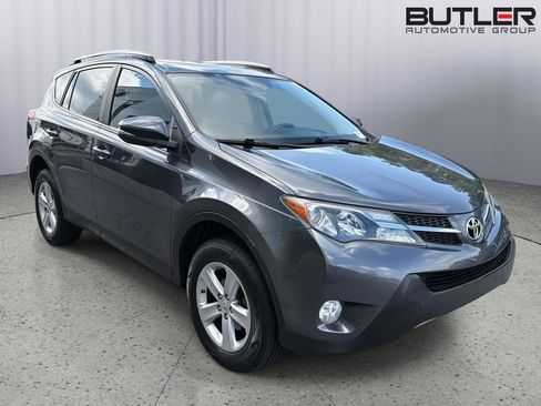 Used 2013 Toyota RAV4 XLE AWD/4WD image 7