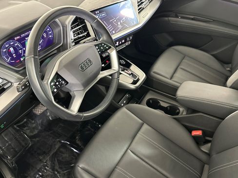 Used 2023 Audi Q4 e-tron Premium Plus w/ Premium Plus AWD/4WD image 9