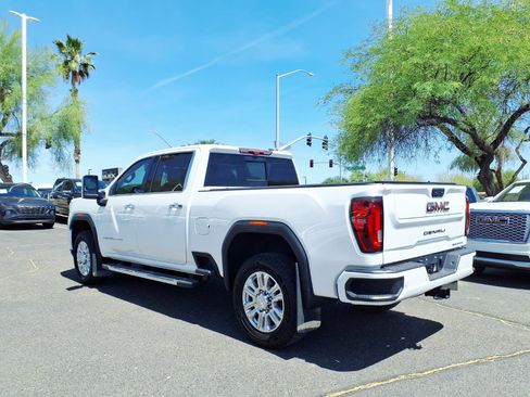 Used 2021 GMC Sierra 3500 Denali w/ Denali Ultimate Package image 13