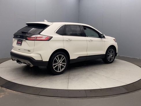Used 2020 Ford Edge Titanium w/ Class II Trailer Tow Package AWD/4WD image 5