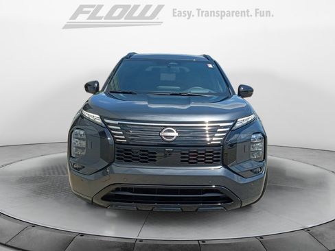 New 2026 Nissan Rogue Platinum AWD/4WD image 2