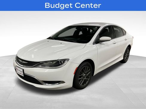Used 2015 Chrysler 200 Limited w/ Convenience Group FWD image 4