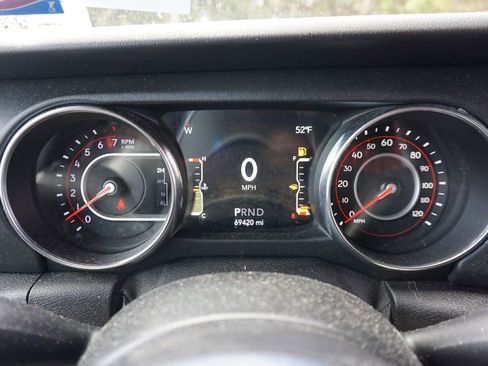 Used 2020 Jeep Gladiator Rubicon image 7