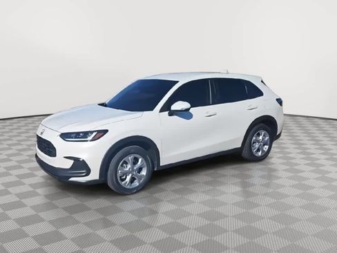 Certified 2023 Honda HR-V LX image 4