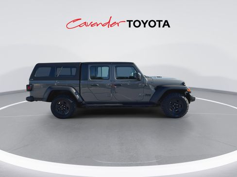 Used 2021 Jeep Gladiator Sport image 9