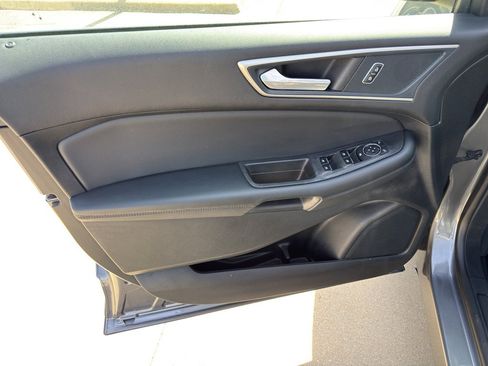 Used 2024 Ford Edge SEL w/ Convenience Package image 12