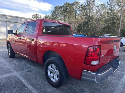 Used 2022 RAM 1500 Classic SLT image 18