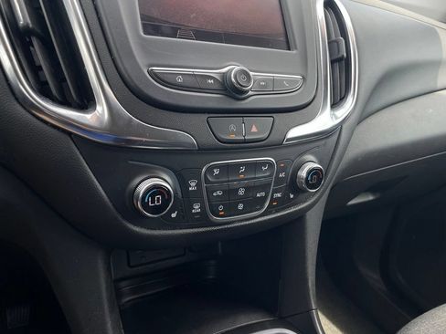 Used 2024 Chevrolet Equinox LT FWD image 18