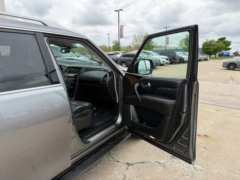 Used 2019 INFINITI QX80 Luxe w/ 22" Wheel Package AWD/4WD image 24
