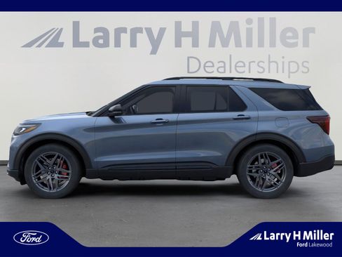 New 2026 Ford Explorer ST w/ Sun And Sound Package image 3