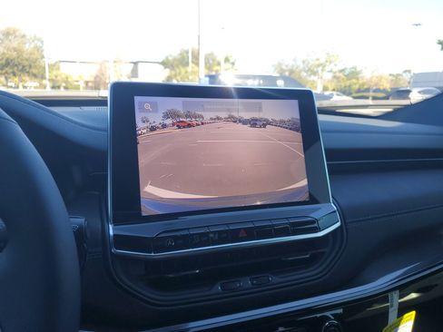 New 2026 Jeep Compass Latitude image 16