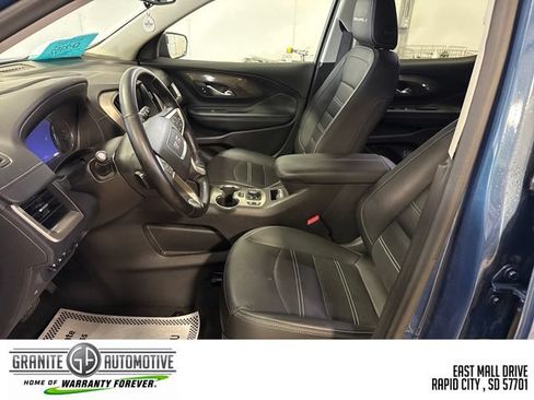 Used 2024 GMC Terrain Denali w/ Denali Premium Package AWD/4WD image 9