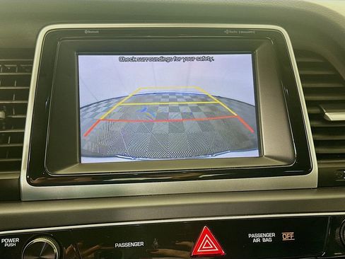 Used 2019 Hyundai Sonata Limited FWD image 13
