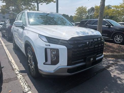 Used 2025 Hyundai Palisade SEL FWD image 1