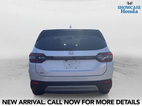 Used 2024 Honda Pilot EX-L image 4