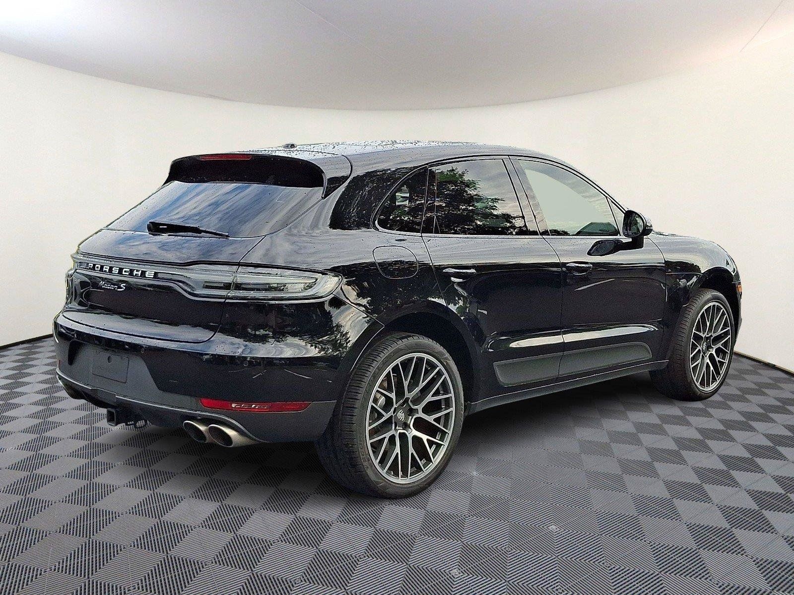 Used 2021 Porsche Macan S AWD/4WD image 6