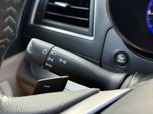 Used 2018 Subaru Legacy 2.5i Premium w/ Moonroof Package image 21