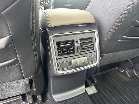 Used 2019 Subaru Forester Limited w/ Popular Package #3 AWD/4WD image 11