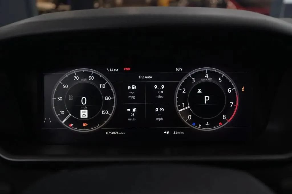 Used 2020 Land Rover Discovery Landmark AWD/4WD image 20