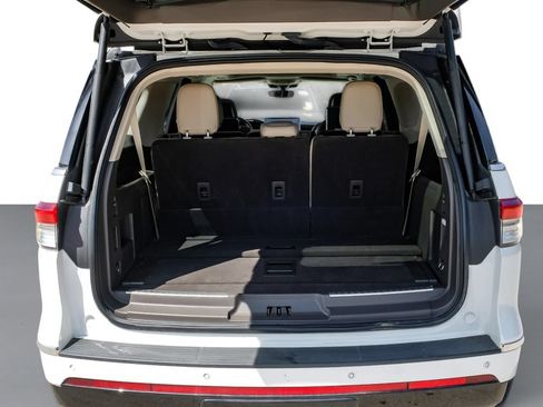 Used 2023 Lincoln Navigator L Reserve AWD/4WD image 59