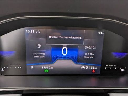 Used 2025 Volkswagen Jetta SE w/ Sunroof Package FWD image 22