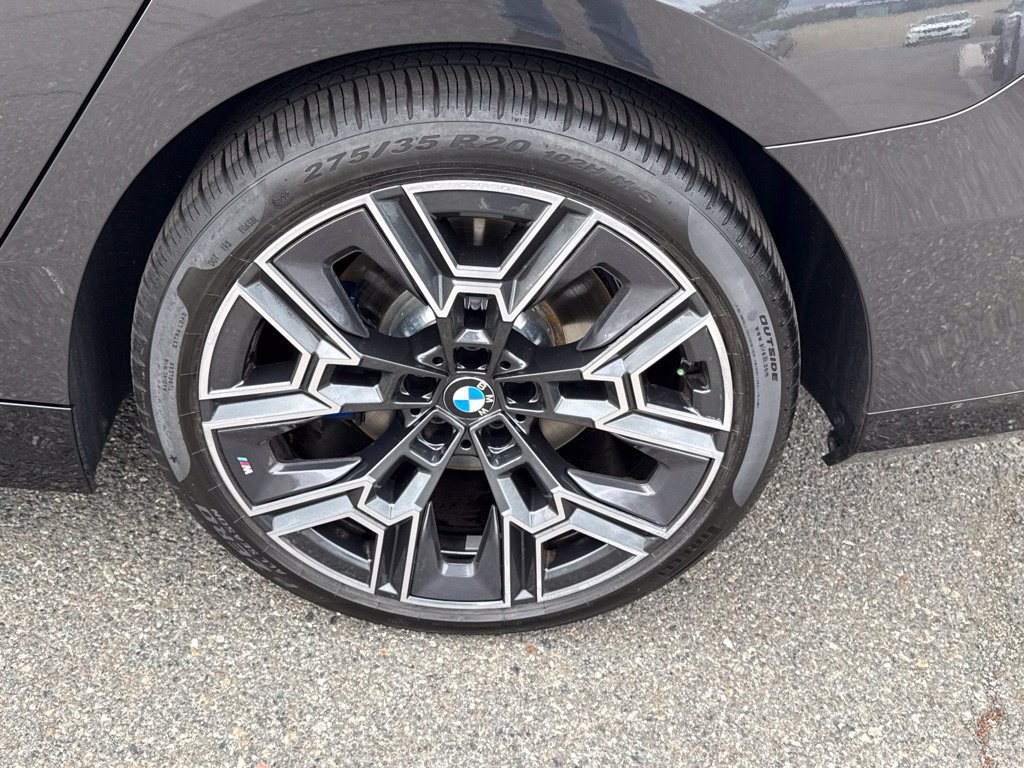 Used 2026 BMW 530i w/ M Sport Package RWD image 14