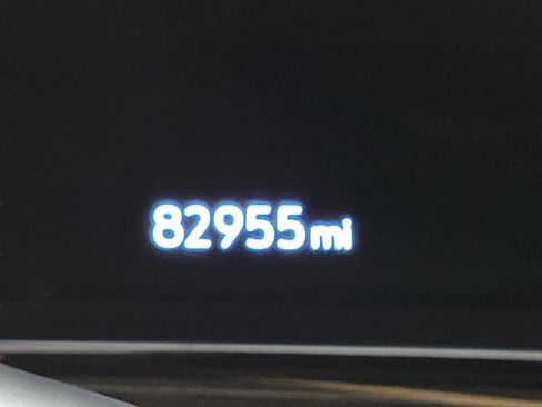 Certified 2021 Cadillac Escalade Sport AWD/4WD image 2