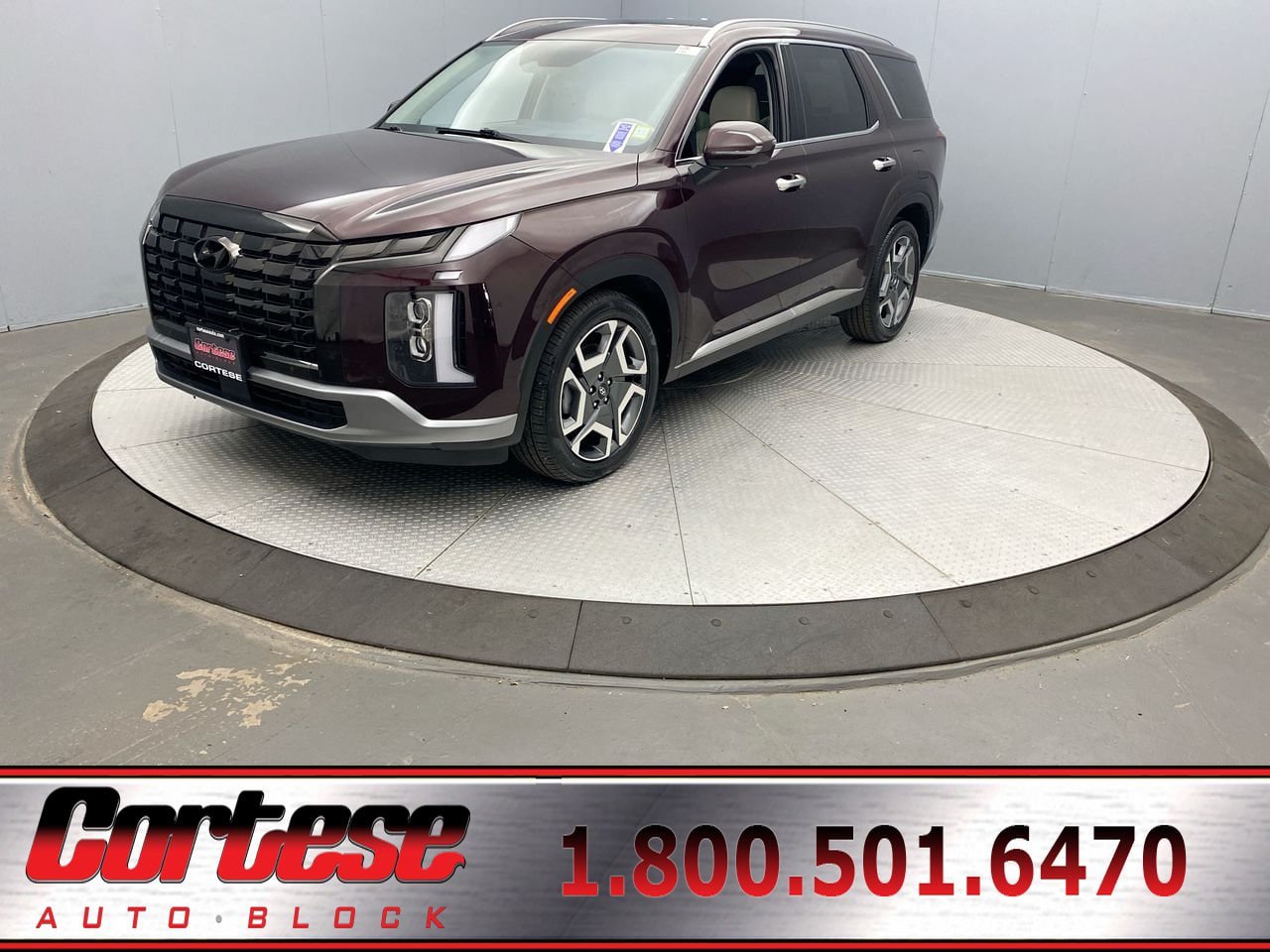 Used 2024 Hyundai Palisade Limited AWD/4WD image 1