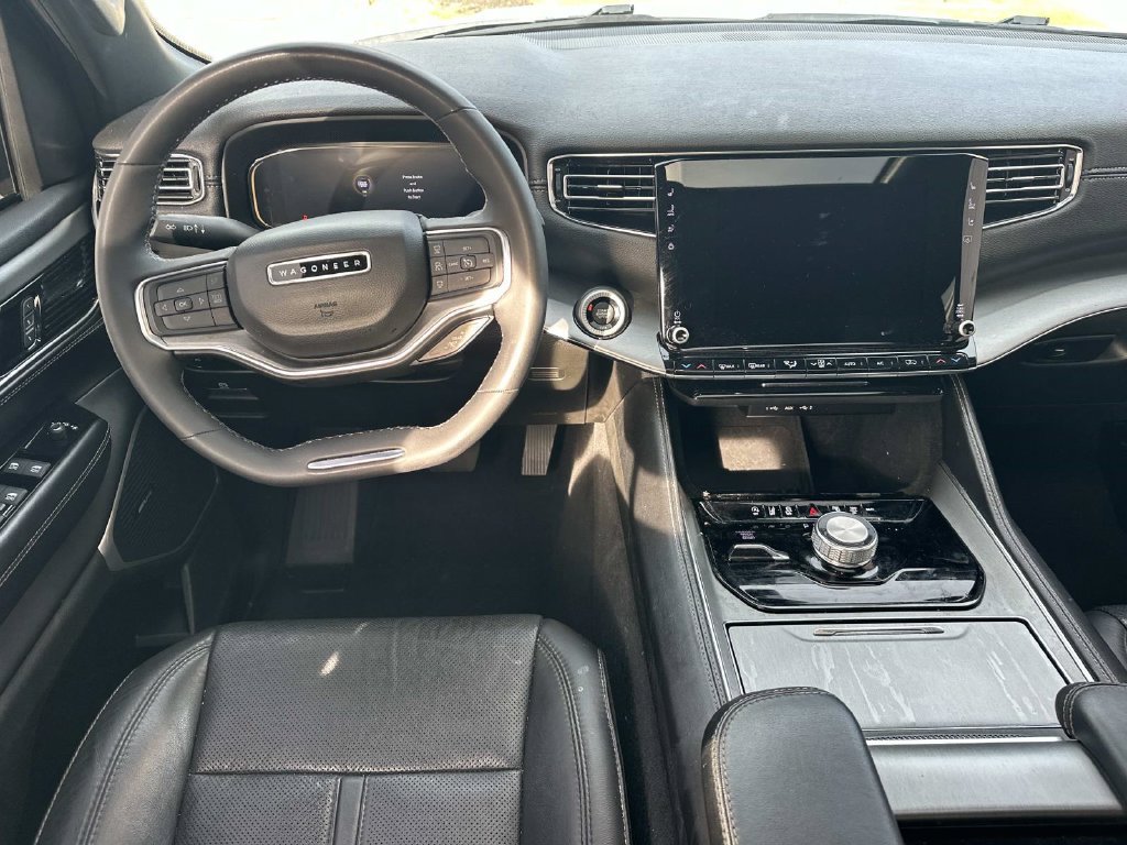 Used 2023 Jeep Wagoneer Series II AWD/4WD image 22