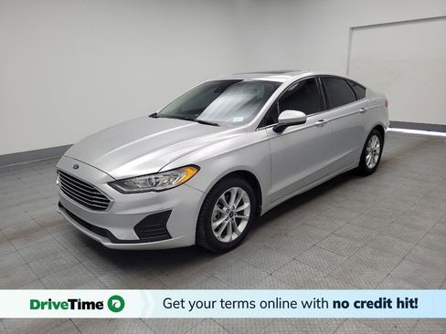Used 2019 Ford Fusion SE image 1