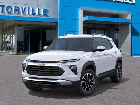 New 2026 Chevrolet TrailBlazer LT w/ LT Cold Weather Package FWD image 6