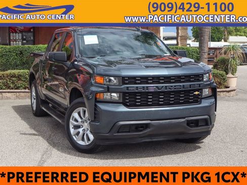 Used 2020 Chevrolet Silverado 1500 Custom w/ Custom Value Package AWD/4WD image 1