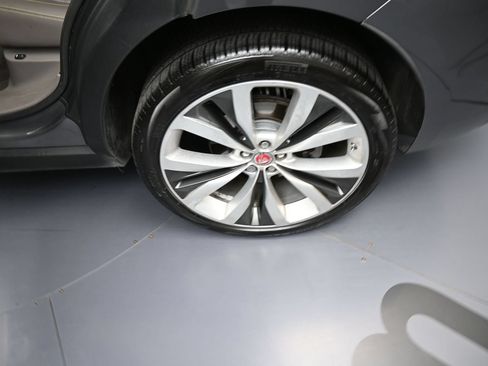 Used 2017 Jaguar F-PACE R-Sport AWD/4WD image 19