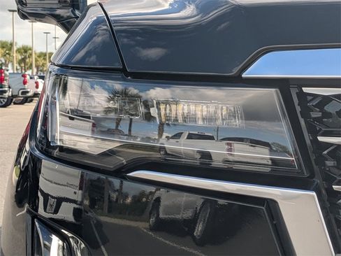 Certified 2022 Chevrolet Silverado 2500 LTZ w/ Z71 Off-Road Package image 12