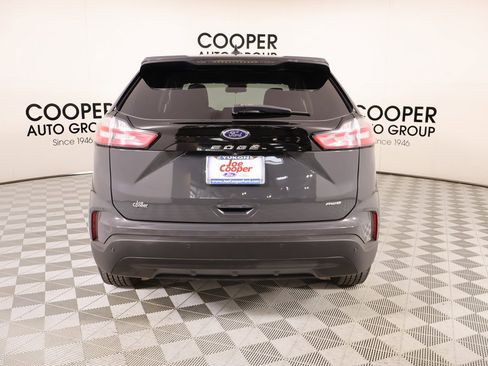 Used 2021 Ford Edge SE image 21