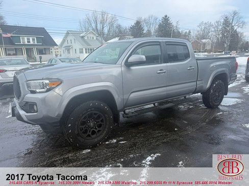 Used 2017 Toyota Tacoma 4X4 Double Cab image 6