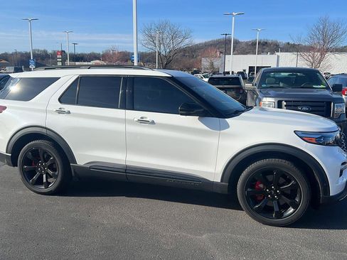 Used 2021 Ford Explorer ST w/ Equipment Group 401A image 3