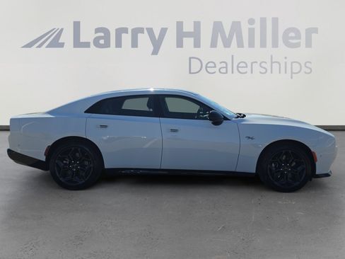 New 2026 Dodge Charger R/T AWD/4WD image 6
