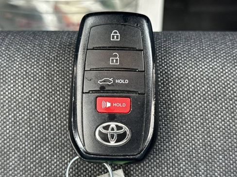 Used 2025 Toyota Camry LE w/ Convenience Package FWD image 21